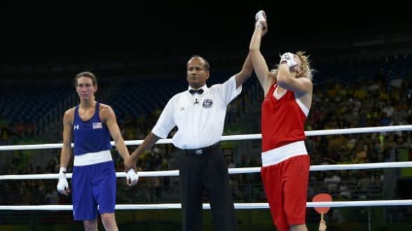 مدرب أمريكا مستاء من التحكيم