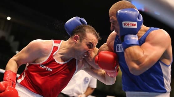 عبد العال يحجز مقعدا للملاكمة المصرية