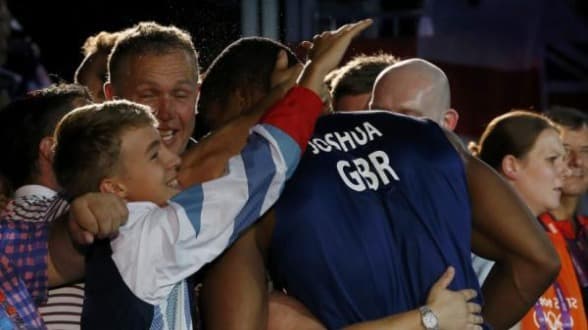 جوشوا يفوز بذهبية في اولمبياد لندن