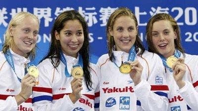 هولندا تفوز ب4 ذهبية في 100 متر تتابع حرة