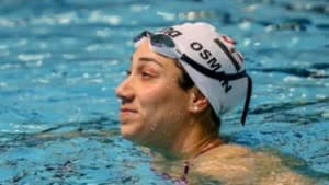 فريدة عثمان إلى نصف نهائي 100 متر فراشة بمونديال السباحة