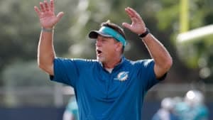 استقالة مدرب ميامي دولفينز