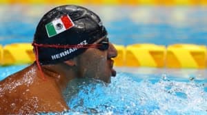 المكسيكي هيرنانديز يفوز بذهبية في السباحة البارالمبية