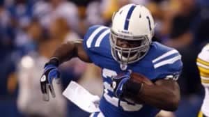 كولتس يستغني عن خمسة من لاعبيه في حملة تجديد الفريق