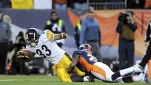 جاينتس يهزم فالكونز في الادوار الاقصائية بدوري كرة القدم الامريكية