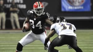 اتلانتا يهزم بالتيمور 26-21 في دوري كرة القدم الامريكية