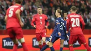 روبرت ليفاندوفسكي وفرينكي دي يونغ