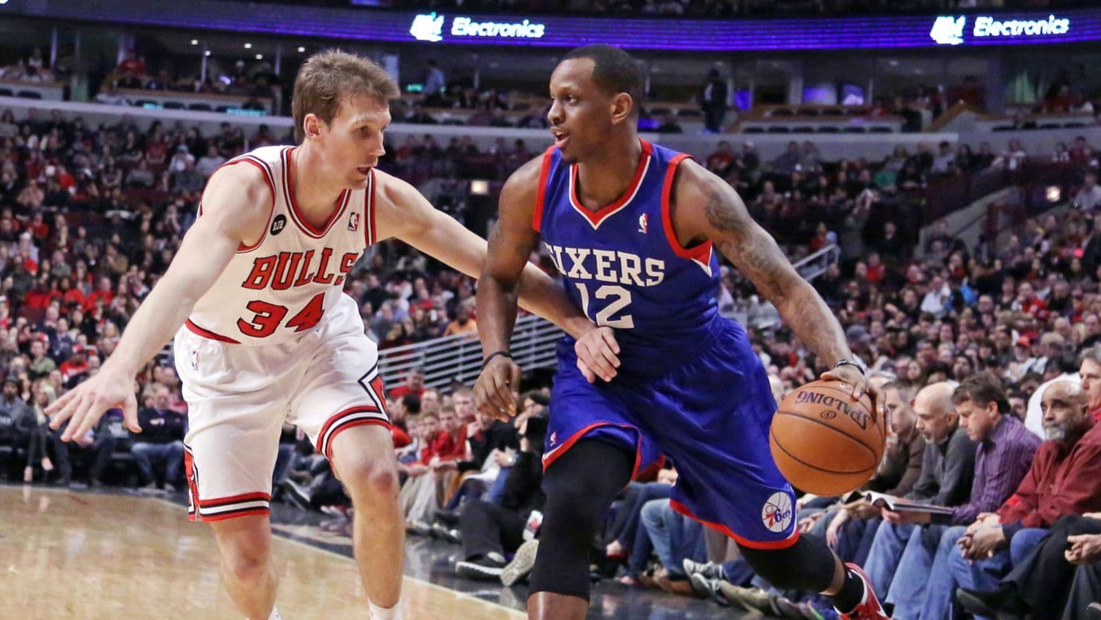 جيمس نونالي