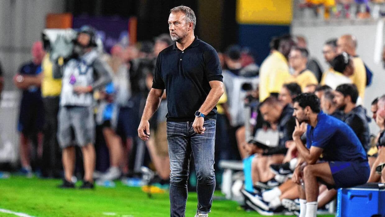 فليك - مدرب برشلونة