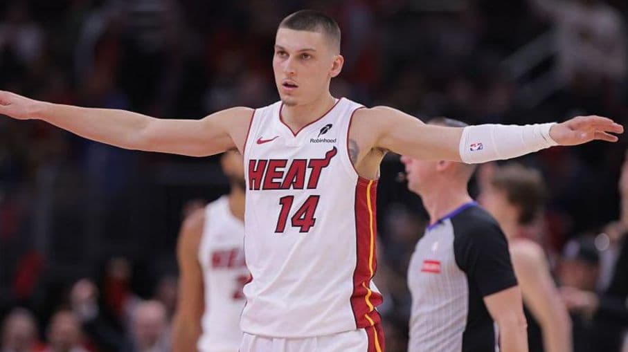 تايلر هيرو سجل 38 نقطة في المباراة