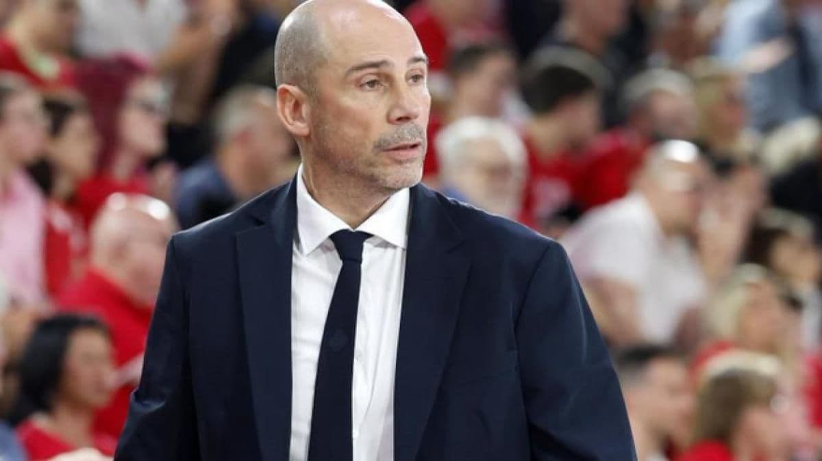 مدرب برشلونة