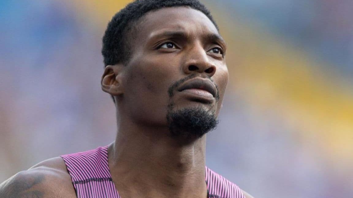 فاز فريد كيرلي بلقب بطولة العالم لسباق 100 متر في عام 2022