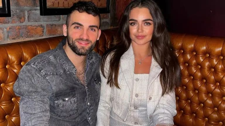 أوكونور وزوجها