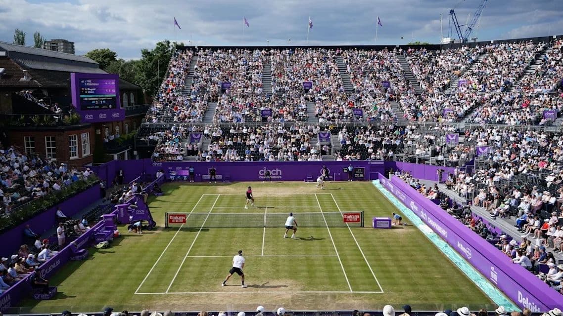 رابطة التنس البريطانية تتعهد بتوزيع جوائز مالية متساوية
