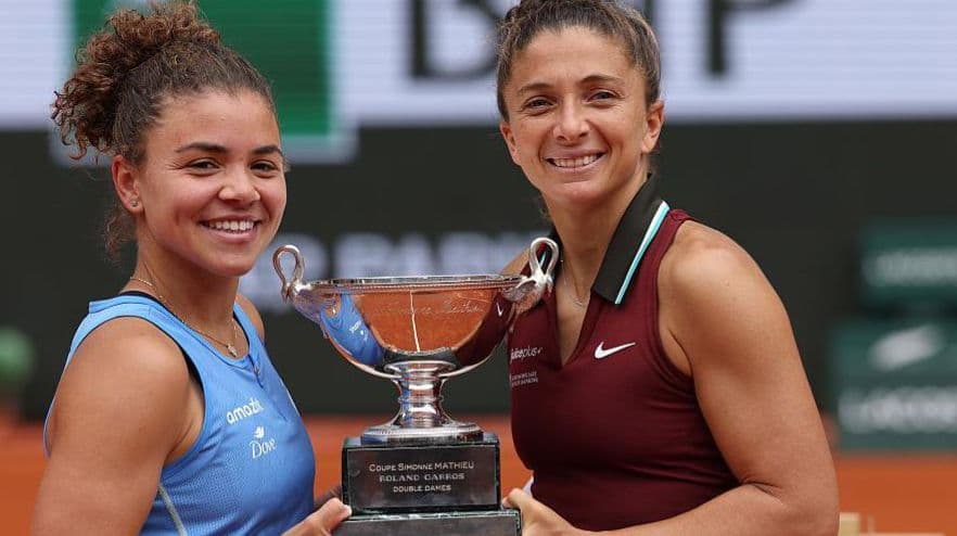 جاسمين باوليني وسارة إيراني