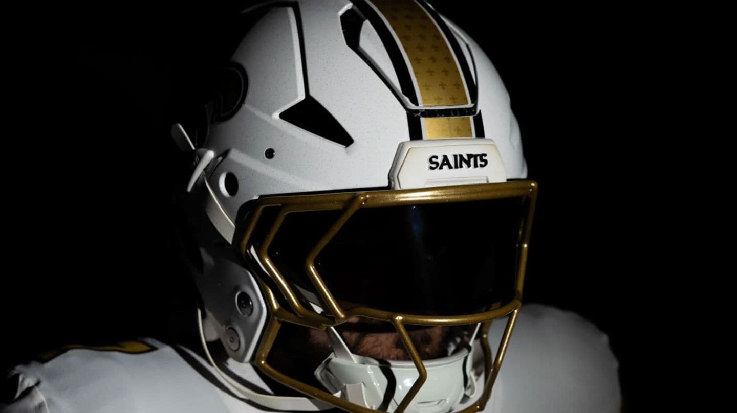 خوذة ساينتس