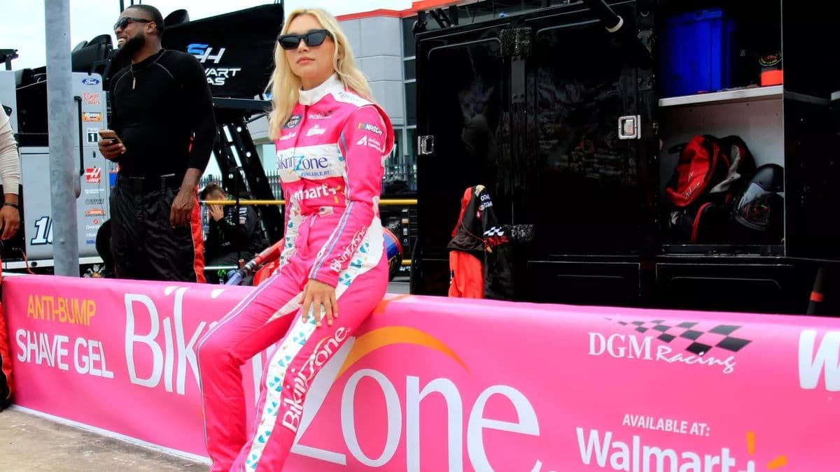 ناتالي ديكر