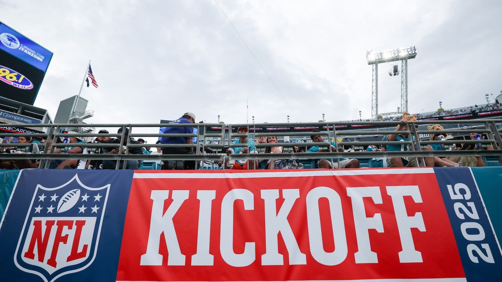 ضربة البداية