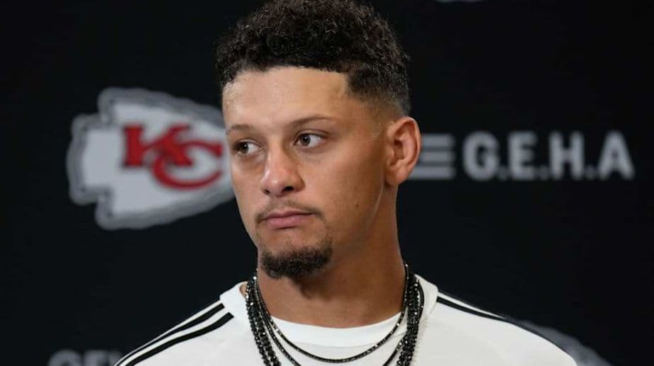 باتريك ماهومز