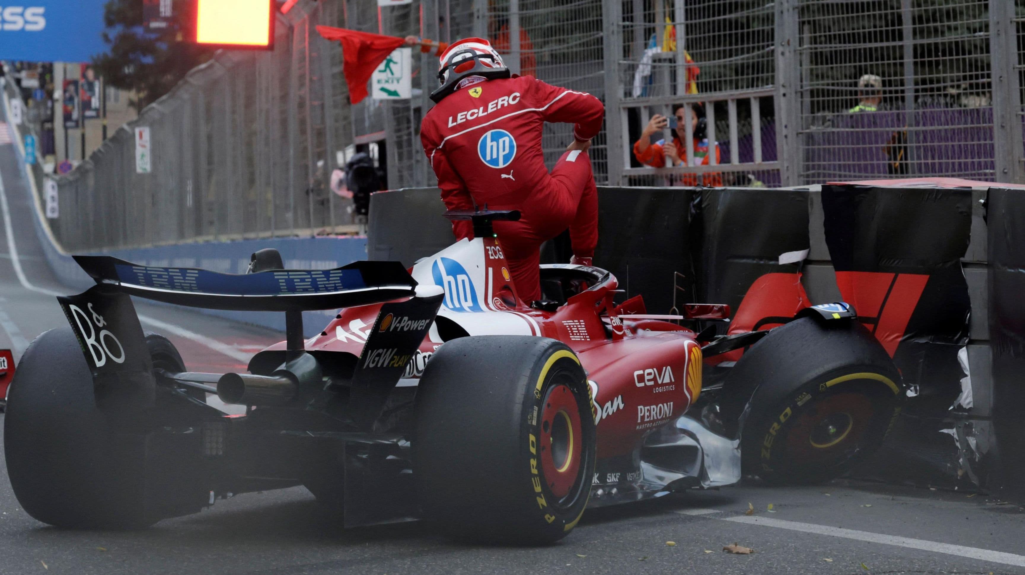 ست اعلام حمراء في سباق اذربيجان