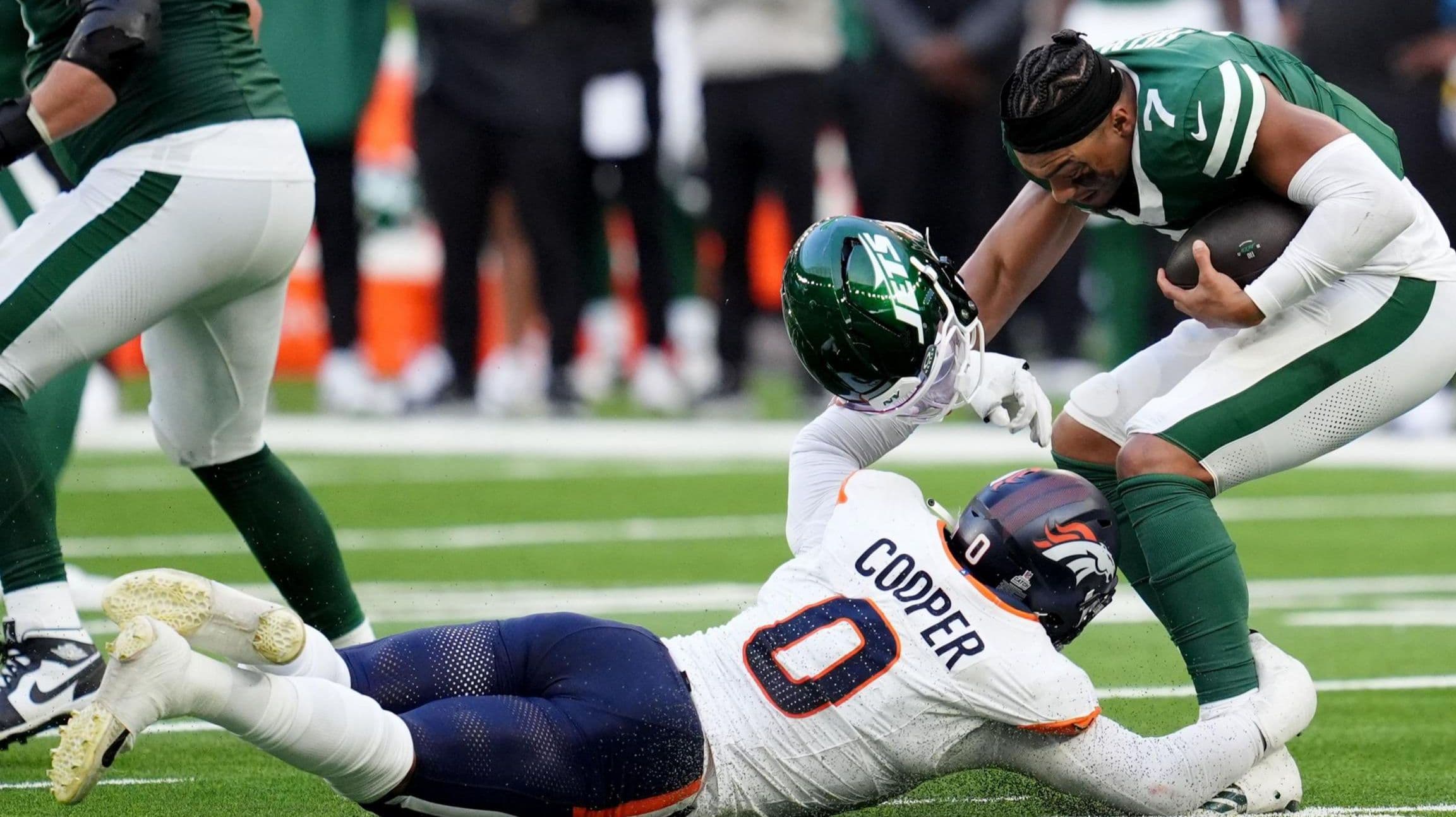 برونكوس وجيتس