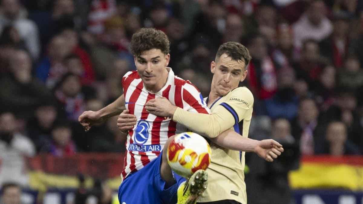 جوليان ألفاريز، مع كاسادو