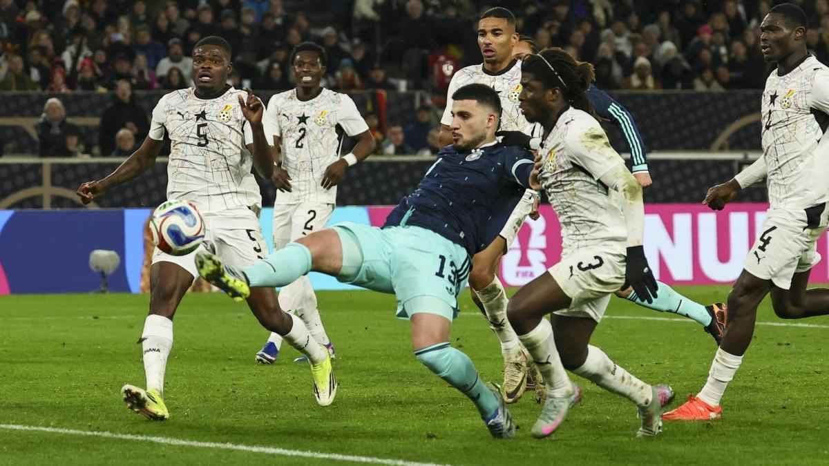 دينيز أونداف