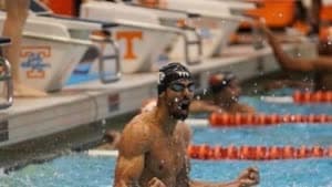 عبد الرحمن سامح يصعد لنهائي 50 متر