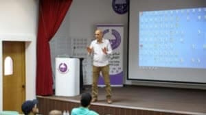 معسكرات داخلية لمدربي الطائرة