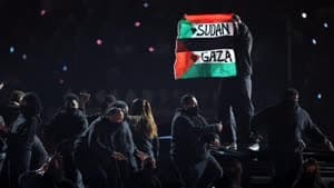 نانتامبو خلال العرض في السوبر بول