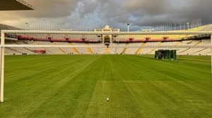 ملعب لويس كومباني