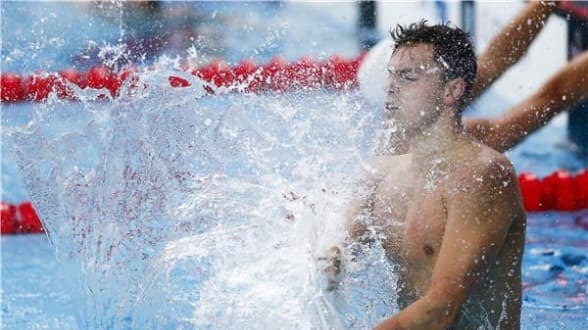 بريطانيا تحصد ذهبية التتابع