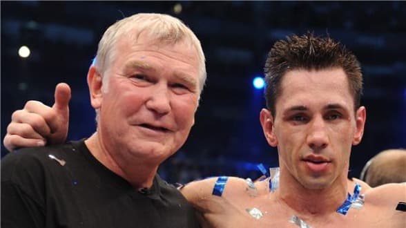 ستورم يتنازل عن لقب بطل المجلس