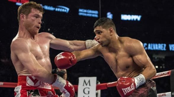 الفاريز يهزم خان