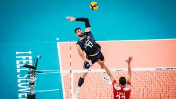 إيران تهزم مصر