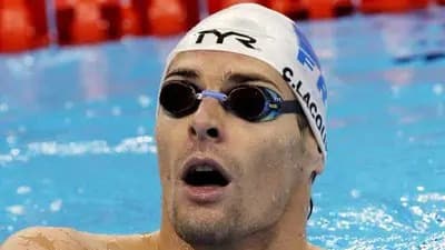 زاندبيرج يتصدر متأهلين لقبل نهائي سباق 50 متر