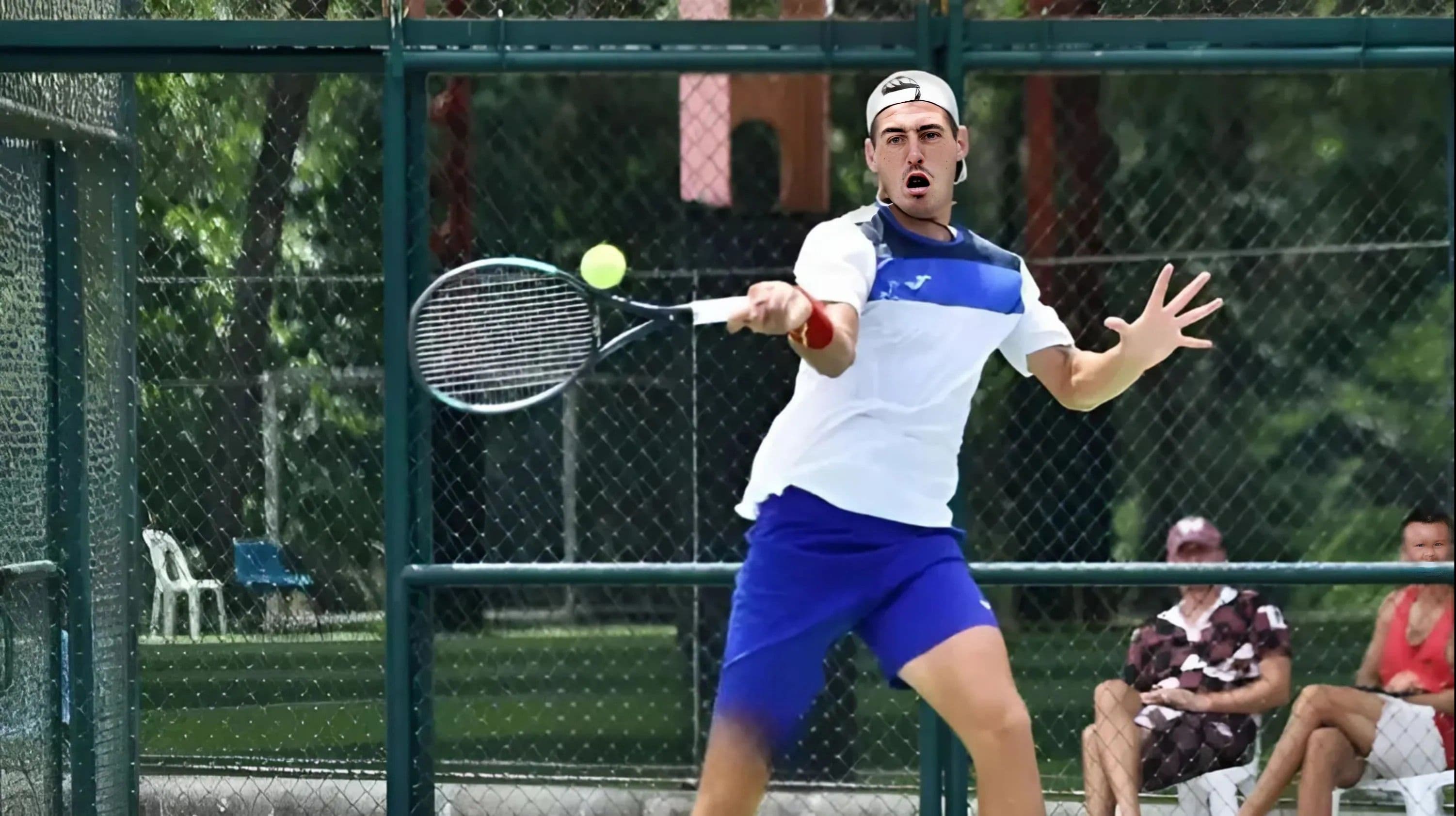 الروسي دانييل سافيليف