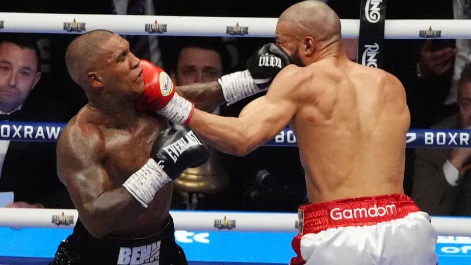 يوبانك جونيور وكونور بن