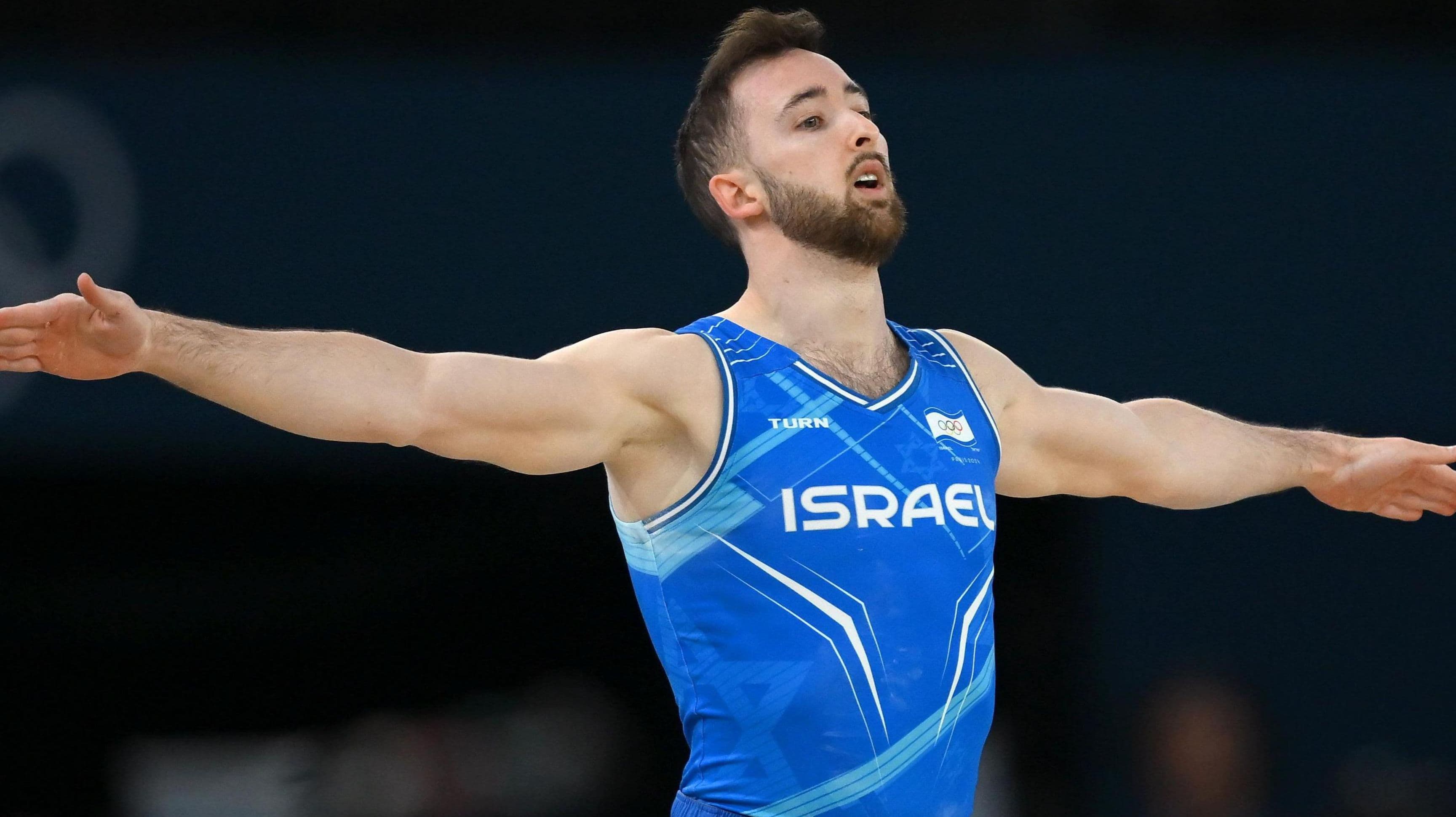 أرتيم دولجوبيات هو حائز على ميداليتين أولمبيتين في الحركات الأرضية