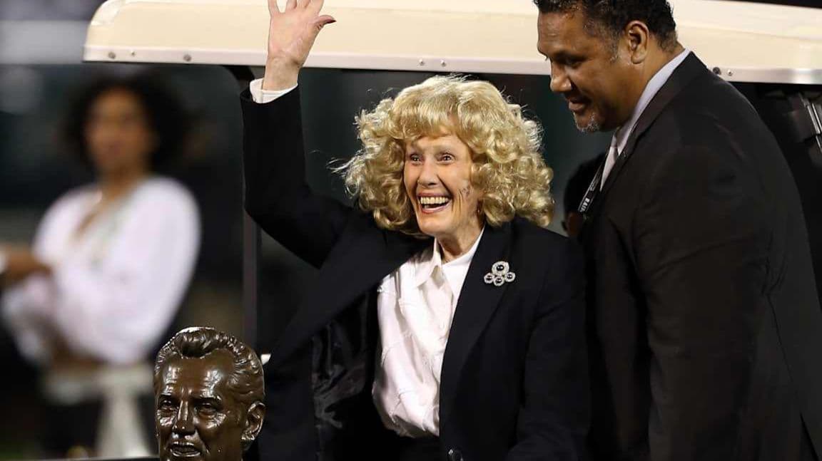 كارول ديفيس