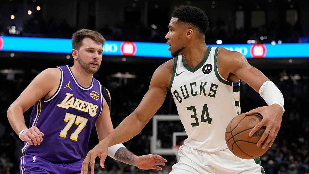 يانيس أنتيتوكونمبو ولوكا دونتشيتش