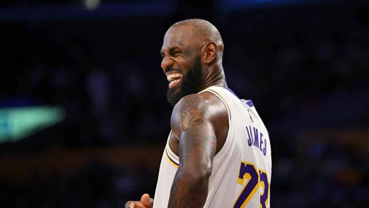 ليبرون جيمس